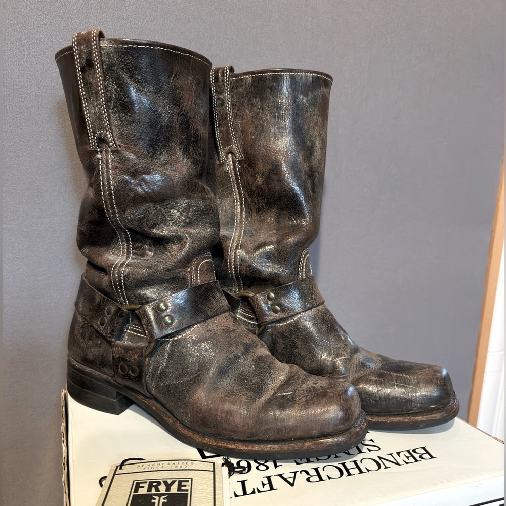 Men’s Frye Harness Boots size. 10.5